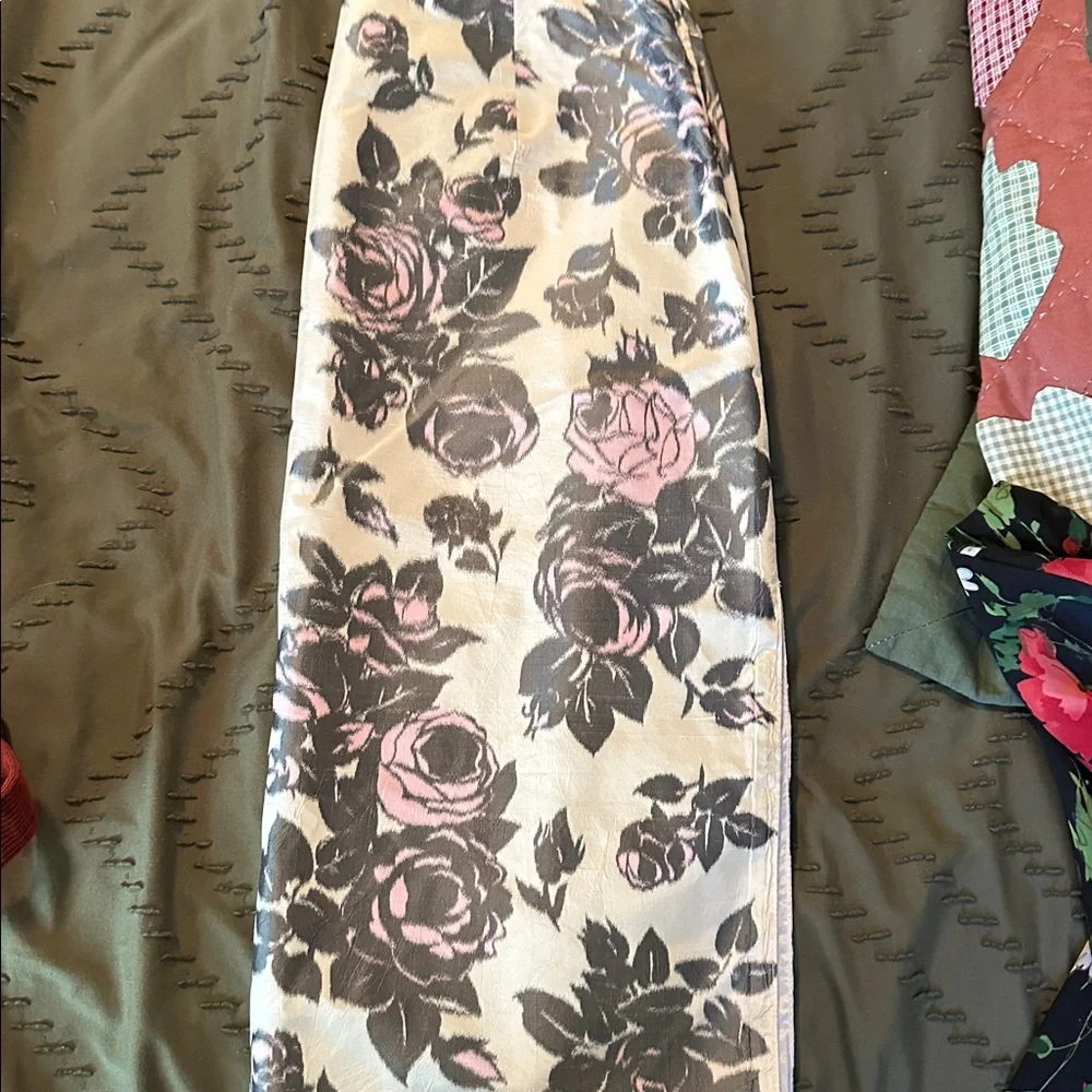 MIAH Floral Metallic Brocade Pencil Skirt ✨